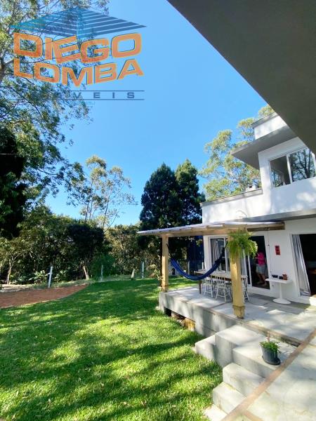 Casa Aluguel Temporada, 2 dormitórios no bairro Ponta das  Canas em Florianópolis - Código 2592