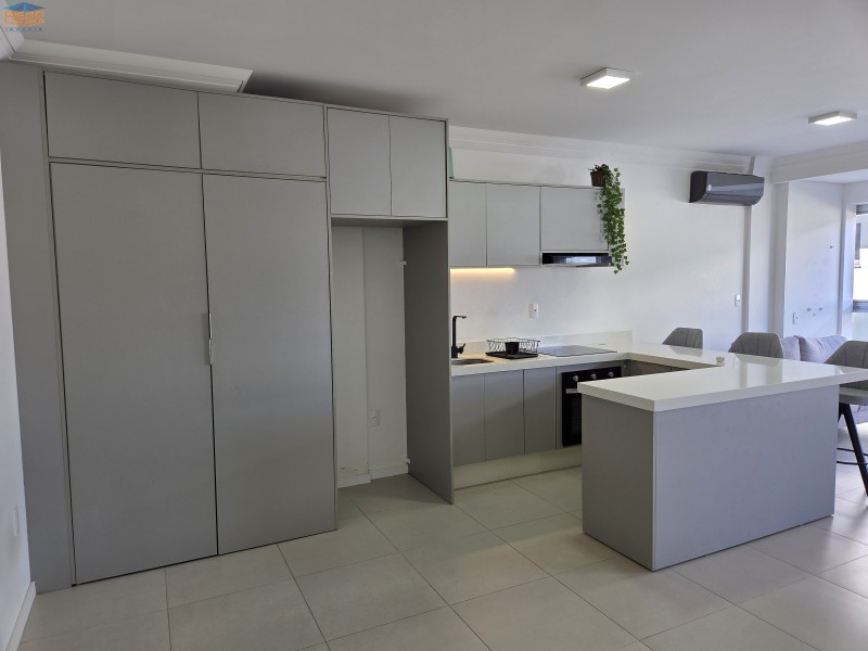 Apartamento para Comprar, 2 dormitórios no bairro Cachoeira do Bom Jesus em Florianópolis - Código 2656