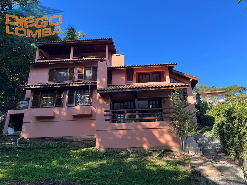 Casa para Alugar, 5 dormitórios no bairro Cachoeira do Bom Jesus em Florianópolis - Código 2708