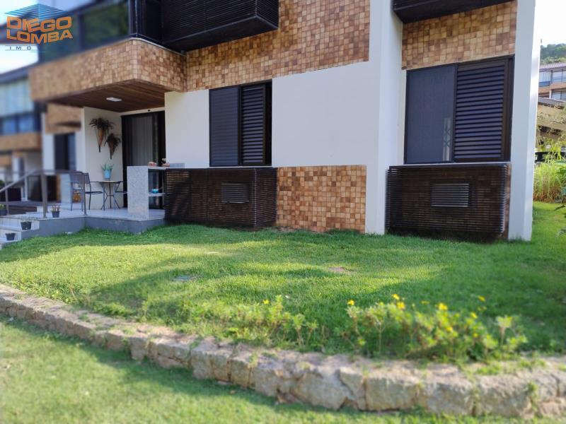 Apartamento para Comprar, 3 dormitórios no bairro Praia Brava em Florianópolis - Código 3000