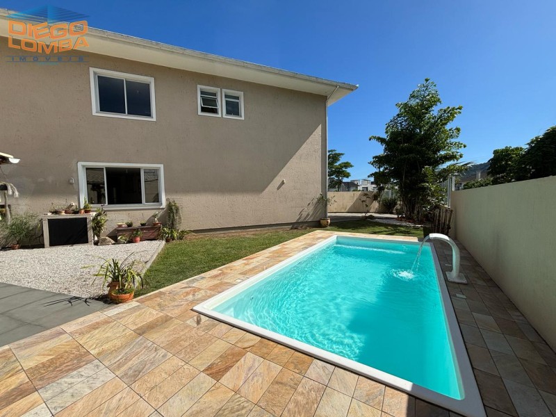 Casa para Comprar, 3 dormitórios no bairro Cachoeira do Bom Jesus em Florianópolis - Código 3154