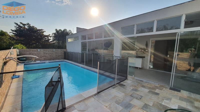 Casa para Comprar, 4 dormitórios no bairro Cachoeira do Bom Jesus em Florianópolis - Código 3198