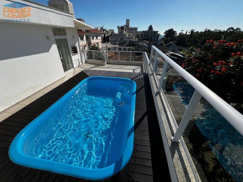 Cobertura para Comprar, 2 dormitórios no bairro Canasvieiras em Florianópolis - Código 3301