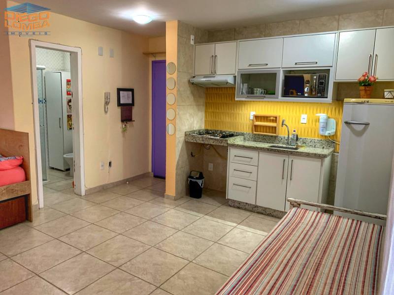 Kitnet para Comprar, 1 dormitório no bairro Canasvieiras em Florianópolis - Código 3306