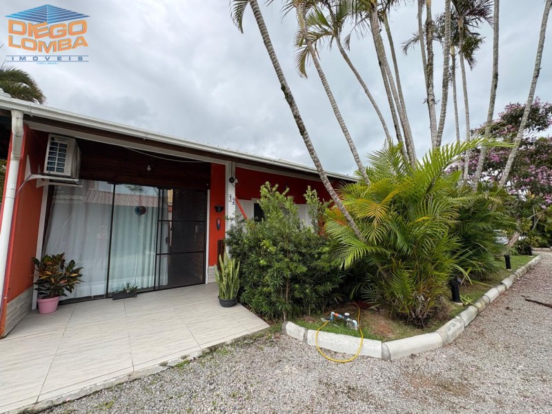 Casa para Comprar, 2 dormitórios no bairro Cachoeira do Bom Jesus em Florianópolis - Código 3543