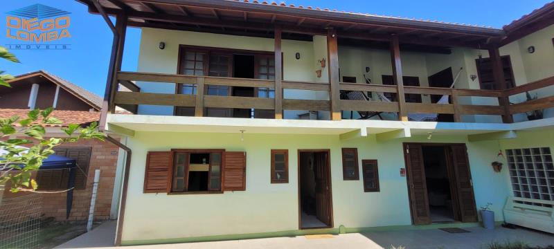 Casa para Comprar, 6 dormitórios no bairro Cachoeira do Bom Jesus em Florianópolis - Código 3558