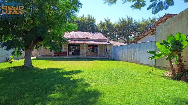 Casa para Comprar, 4 dormitórios no bairro Cachoeira do Bom Jesus em Florianópolis - Código 3620