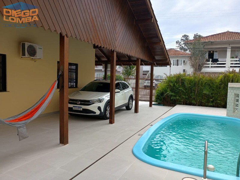 Casa para Comprar, 2 dormitórios no bairro Cachoeira do Bom Jesus em Florianópolis - Código 3737