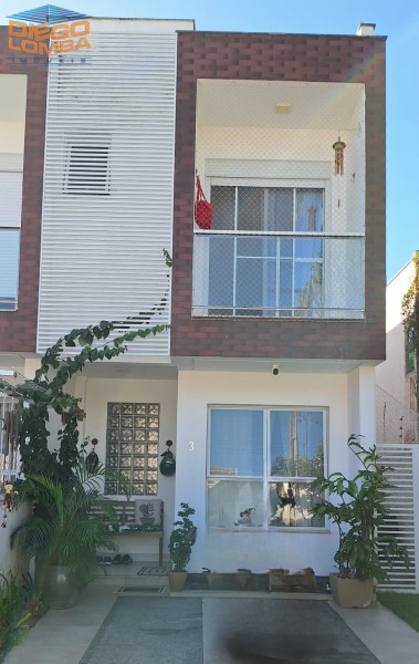 Casa para Comprar, 3 dormitórios no bairro Canasvieiras em Florianópolis - Código 3749