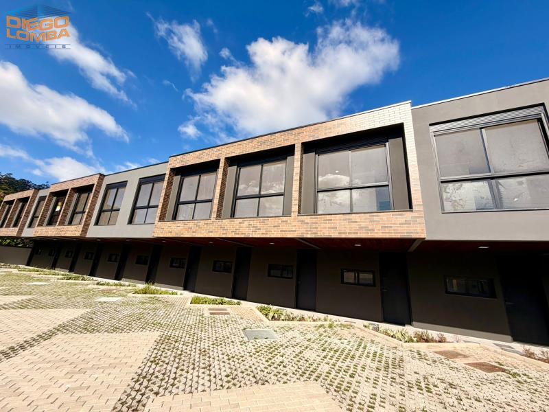 Casa para Comprar, 2 dormitórios no bairro Cachoeira do Bom Jesus em Florianópolis - Código 3021