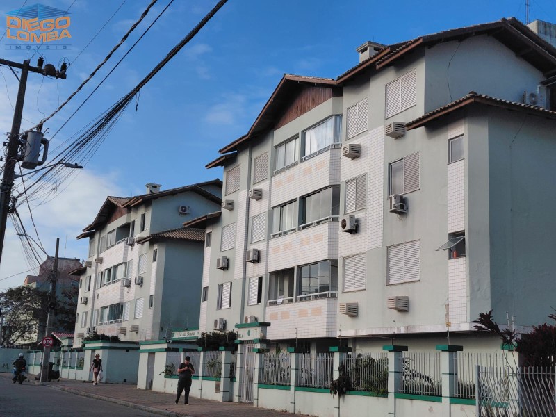 Apartamento para Comprar, 2 dormitórios no bairro Ingleses do Rio Vermelho em Florianópolis - Código 3378