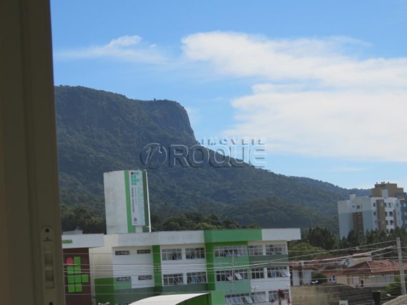 29. *Vista do quarto - www.imoveisroque.com.br