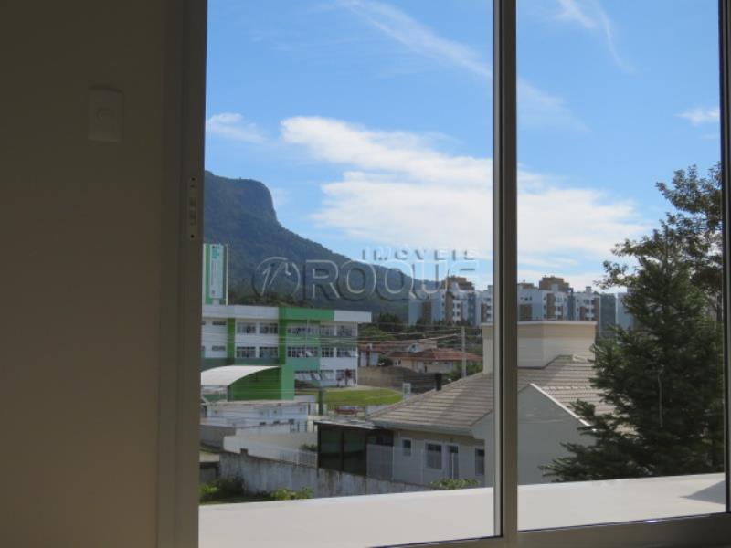 30. *Vista do quarto - www.imoveisroque.com.br