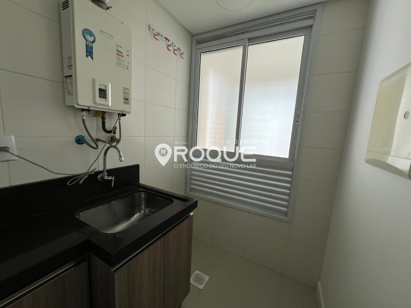 8. *Área de serviço - www.imoveisroque.com.br