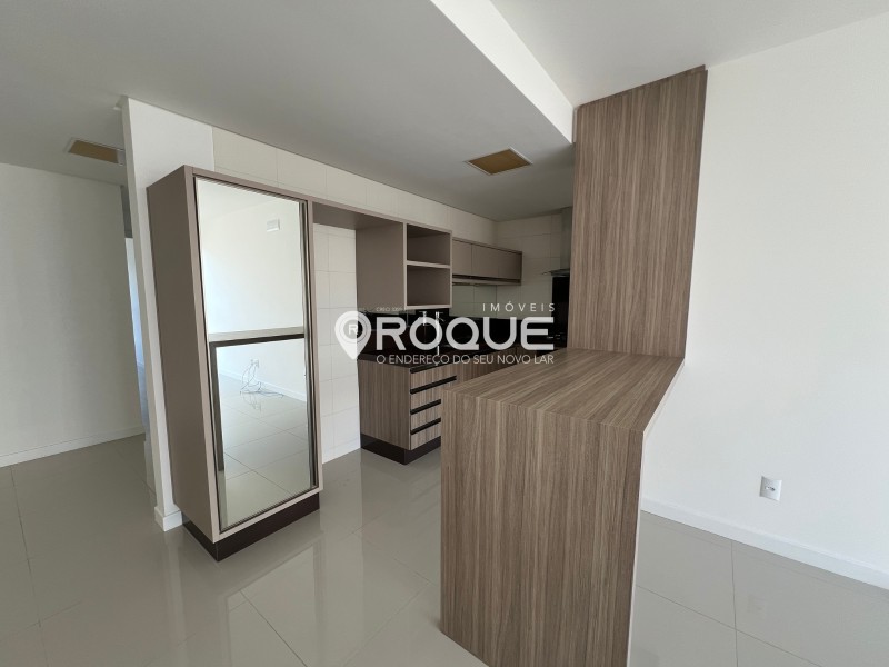 5. *Sala/ Cozinha - www.imoveisroque.com.br