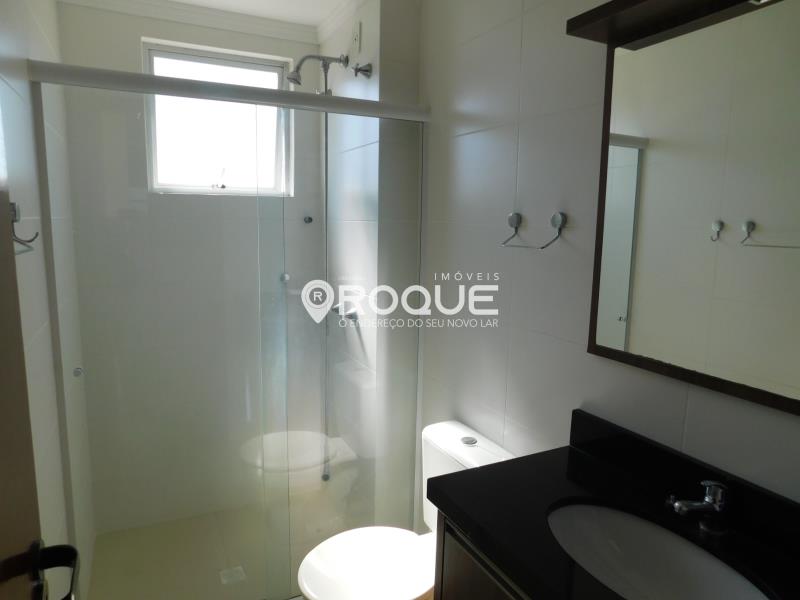 11. * Banheiro social - www.imoveisroque.com.br