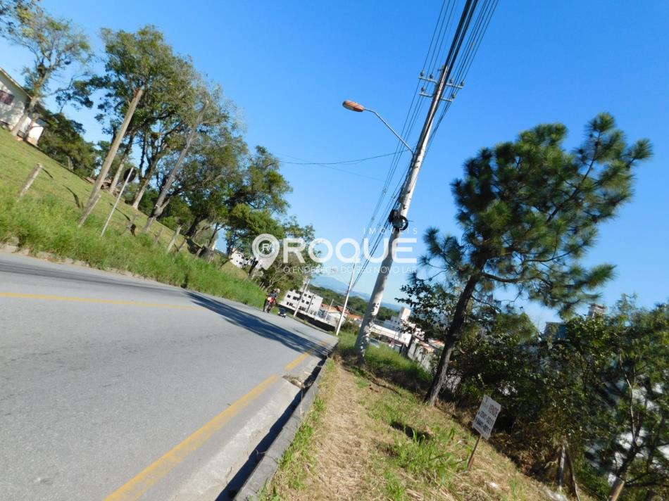 1. *Terreno-www.imoveisroque.com.br