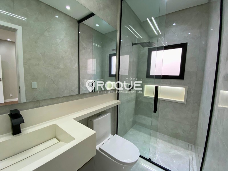 14. *Banheiro suíte I - www.imoveisroque.com.br