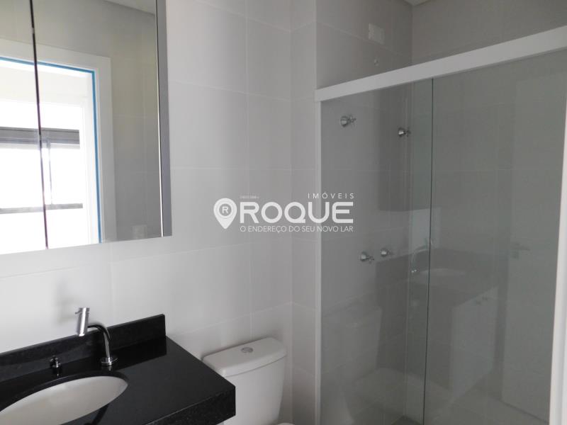 10. * Banheiro social - www.imoveisroque.com.br