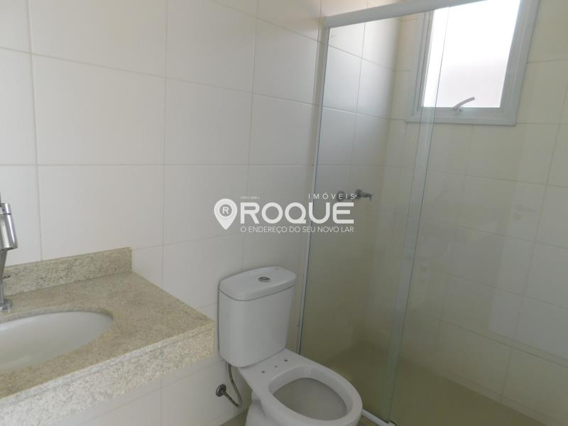 14. * Banheiro da suíte - www.imoveisroque.com.br