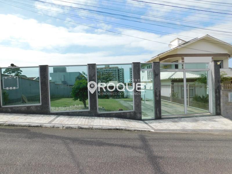 Casa-Codigo-2114-para-alugar-no-bairro-Cidade-Universitária-Pedra-Branca-na-cidade-de-Palhoça