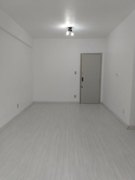 Apartamento Codigo 621 para alugar no bairro Centro na cidade de Florianópolis