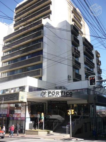 Sala-Codigo-777-para-alugar-no-bairro-Centro-na-cidade-de-Florianópolis