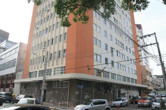 Apartamento Codigo 968 para alugar no bairro Centro na cidade de Florianópolis