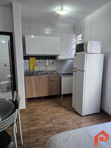 Kitnet Codigo 1512 para alugar no bairro Centro na cidade de Florianópolis