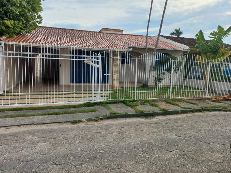 Casa-Codigo-25-para-alugar-no-bairro-Lagoa-da-Conceição-na-cidade-de-Florianópolis