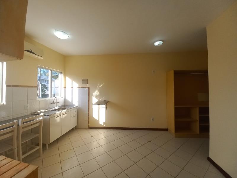 Kitnet-Codigo-1221-para-alugar-no-bairro-Lagoa-da-Conceição-na-cidade-de-Florianópolis