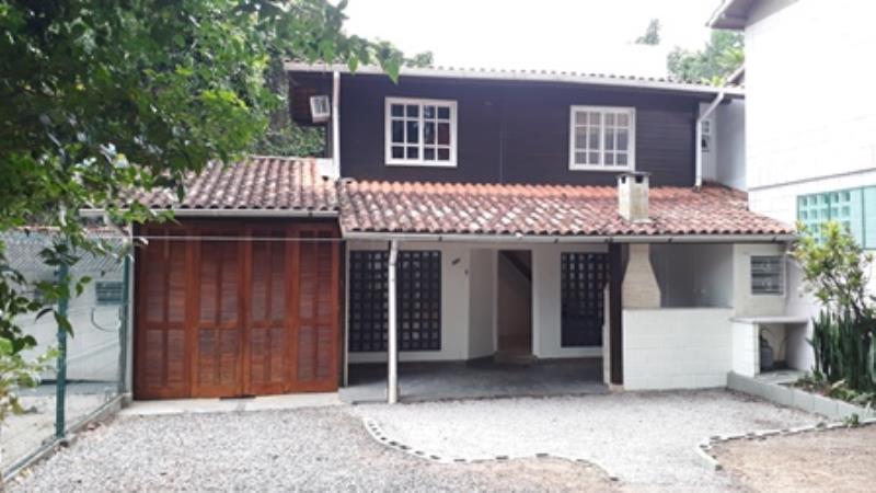 Casa-Codigo-1296-para-Alugar-na-temporada-no-bairro-Lagoa-da-Conceição-na-cidade-de-Florianópolis