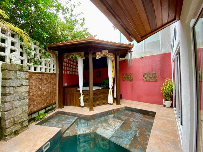 Casa-Codigo-1783-a-Venda-no-bairro-Praia-Mole-na-cidade-de-Florianópolis