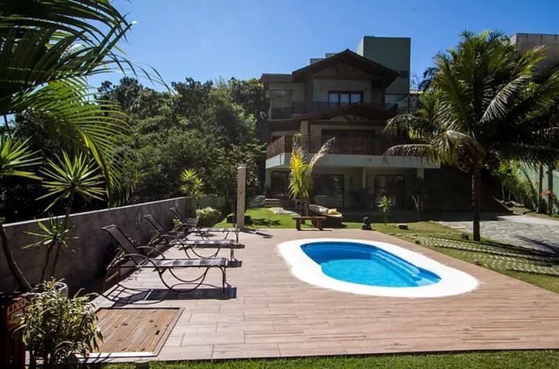 Casa-Codigo-1812-a-Venda-no-bairro-Praia-Mole-na-cidade-de-Florianópolis
