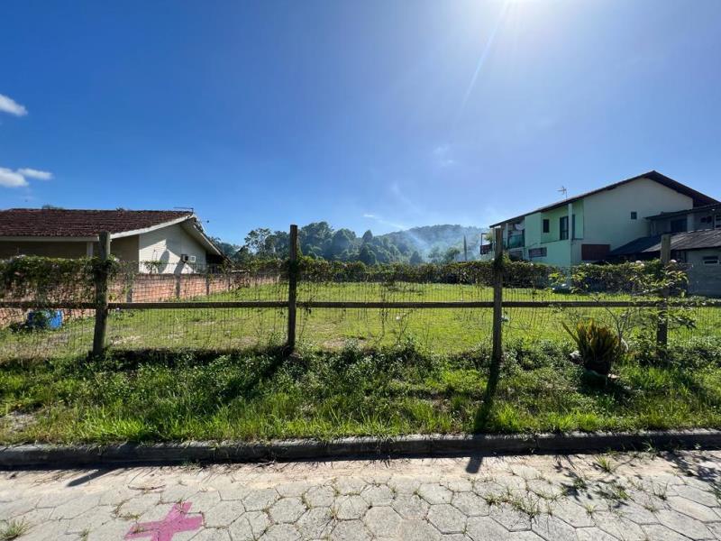 Terreno-Codigo-1911-a-Venda-no-bairro-Campeche-na-cidade-de-Florianópolis