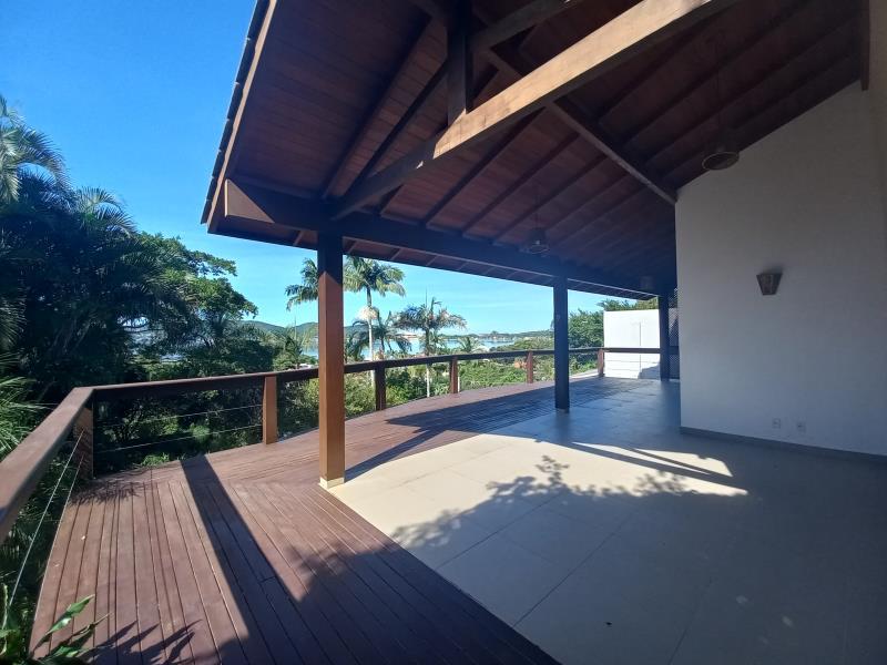 Casa-Codigo-1985-para-alugar-no-bairro-Lagoa-da-Conceição-na-cidade-de-Florianópolis