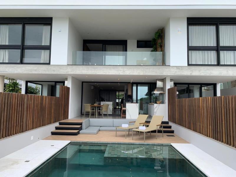 Casa-Codigo-2001-a-Venda-no-bairro-Lagoa-da-Conceição-na-cidade-de-Florianópolis