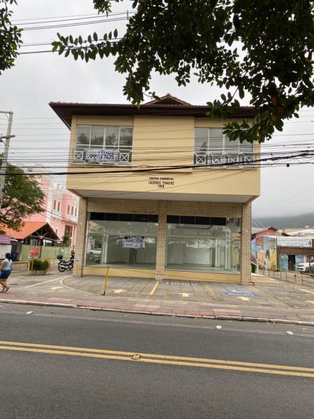 Ponto-Comercial-Codigo-2049-a-Venda-no-bairro-Lagoa-da-Conceição-na-cidade-de-Florianópolis