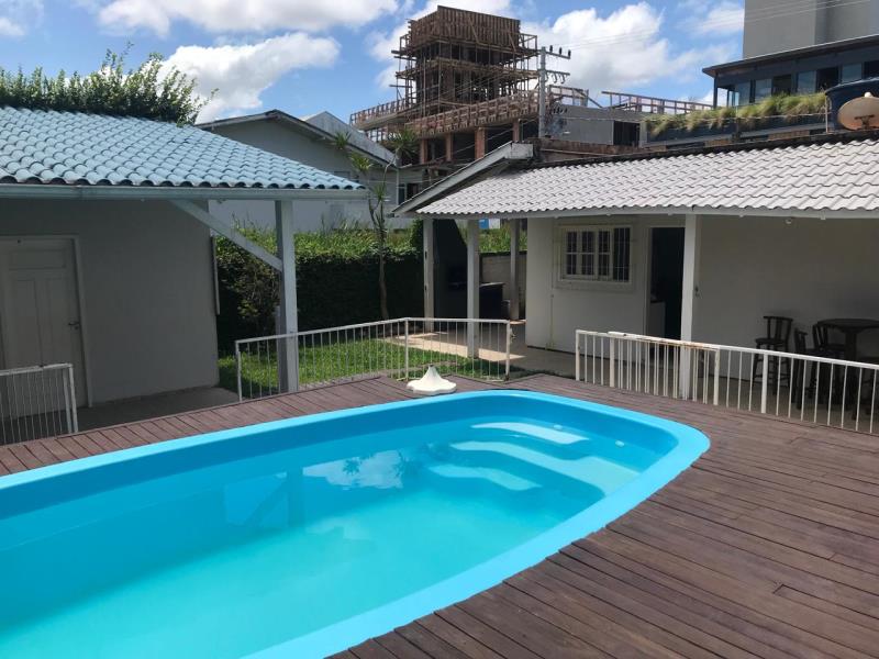 Casa-Codigo-2109-a-Venda-no-bairro-Campeche-na-cidade-de-Florianópolis