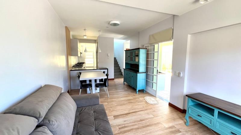 Casa-Codigo-2249-a-Venda-no-bairro-Praia-Mole-na-cidade-de-Florianópolis