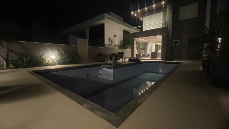 Casa-Codigo-2282-a-Venda-no-bairro-Lagoa-da-Conceição-na-cidade-de-Florianópolis