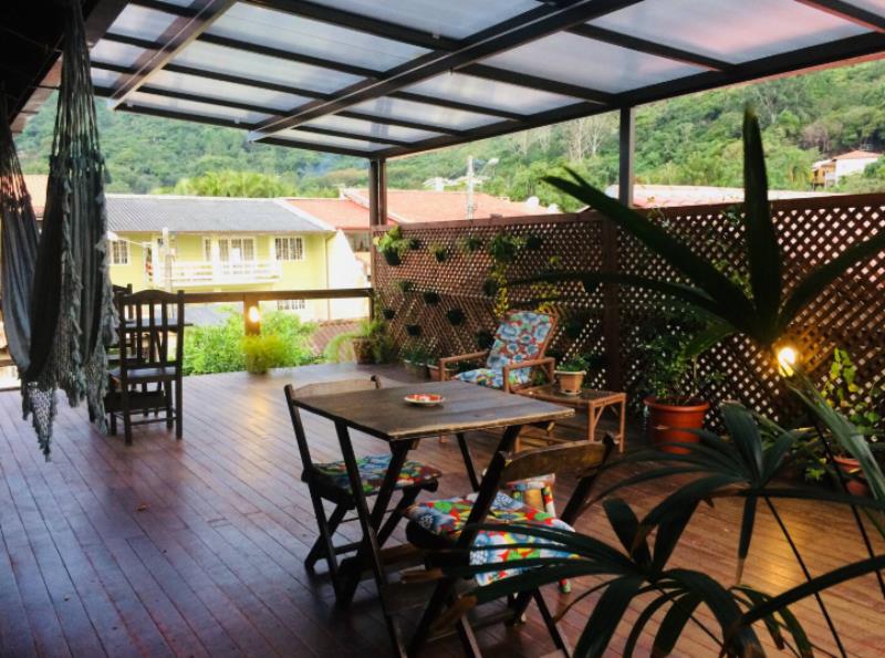 Studio-Codigo-2294-para-Alugar-na-temporada-no-bairro-Barra-da-Lagoa-na-cidade-de-Florianópolis