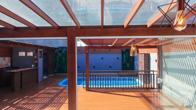 Casa-Codigo-2329-a-Venda-no-bairro-Rio-Tavares-na-cidade-de-Florianópolis