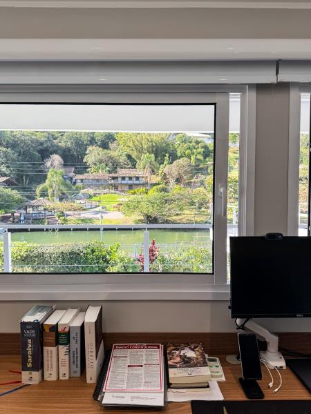 Casa-Codigo-2375-a-Venda-no-bairro-Barra-da-Lagoa-na-cidade-de-Florianópolis