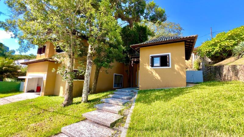 Casa-Codigo-2403-para-alugar-no-bairro-Lagoa-da-Conceição-na-cidade-de-Florianópolis