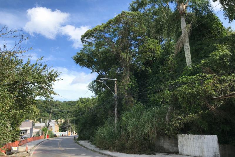 Terreno-Codigo-2472-a-Venda-no-bairro-Lagoa-da-Conceição-na-cidade-de-Florianópolis