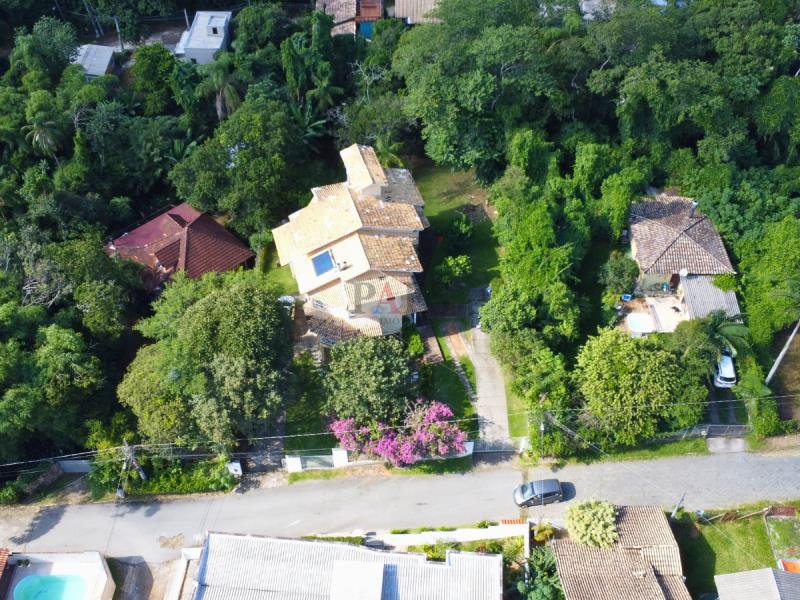 Casa-Codigo-2474-a-Venda-no-bairro-Lagoa-da-Conceição-na-cidade-de-Florianópolis