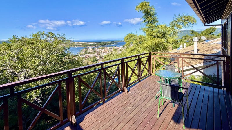 Casa-Codigo-2492-a-Venda-no-bairro-Lagoa-da-Conceição-na-cidade-de-Florianópolis