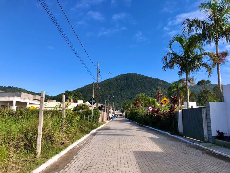 Terreno-Codigo-2493-a-Venda-no-bairro-São-João-do-Rio-Vermelho-na-cidade-de-Florianópolis