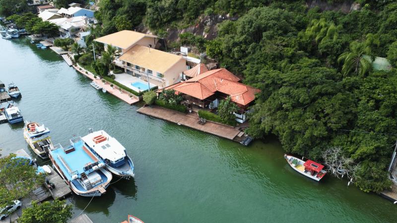 Casa-Codigo-2505-a-Venda-no-bairro-Lagoa-da-Conceição-na-cidade-de-Florianópolis